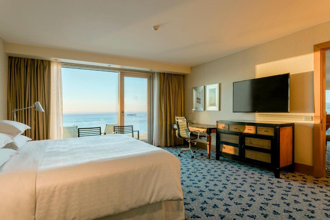 Sheraton Miramar Hotel & Convention Center Vina del Mar Buitenkant foto A guest room at the Westin Boston Harbor