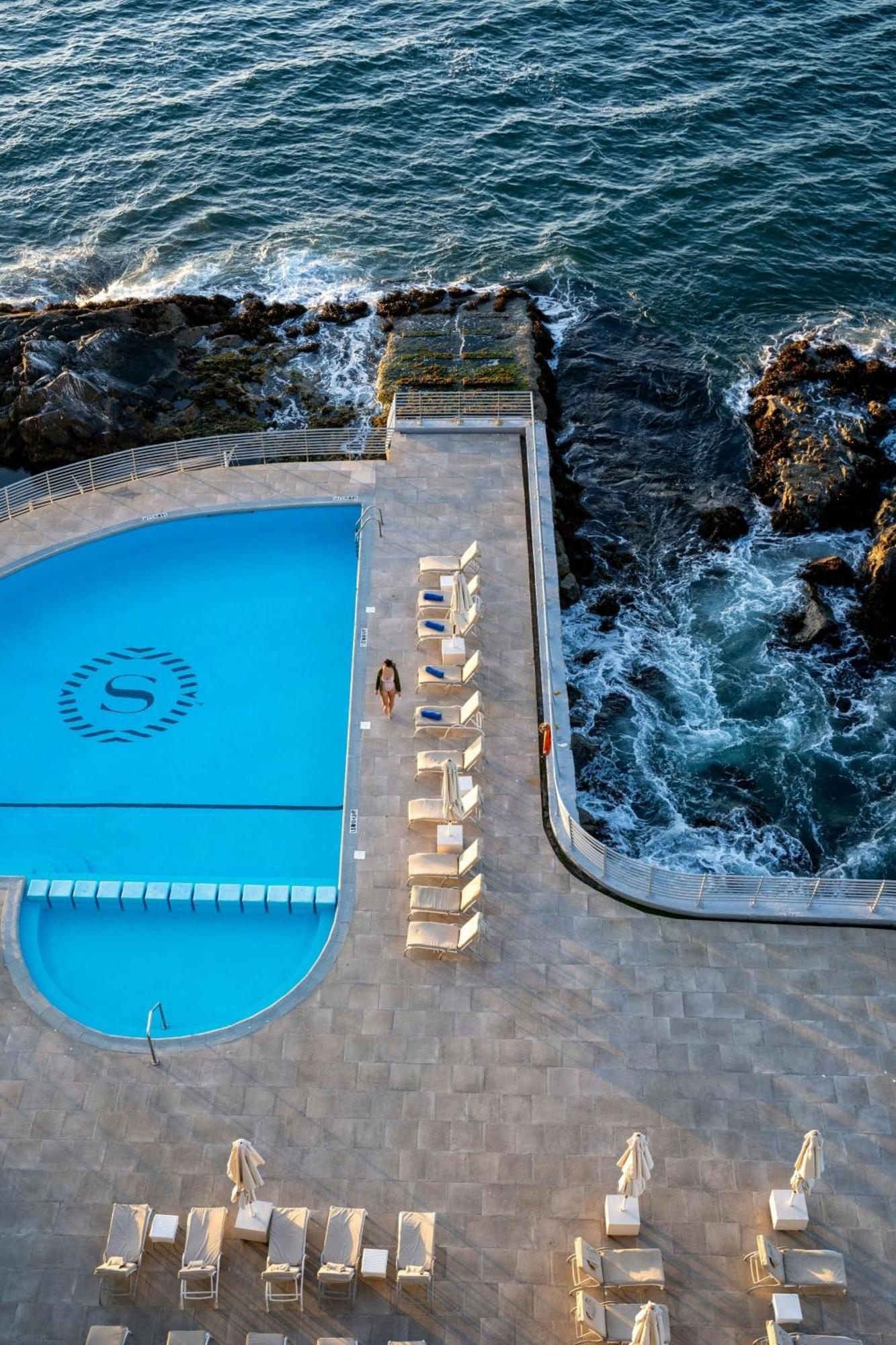 Sheraton Miramar Hotel & Convention Center Vina del Mar Buitenkant foto The pool at the Hotel