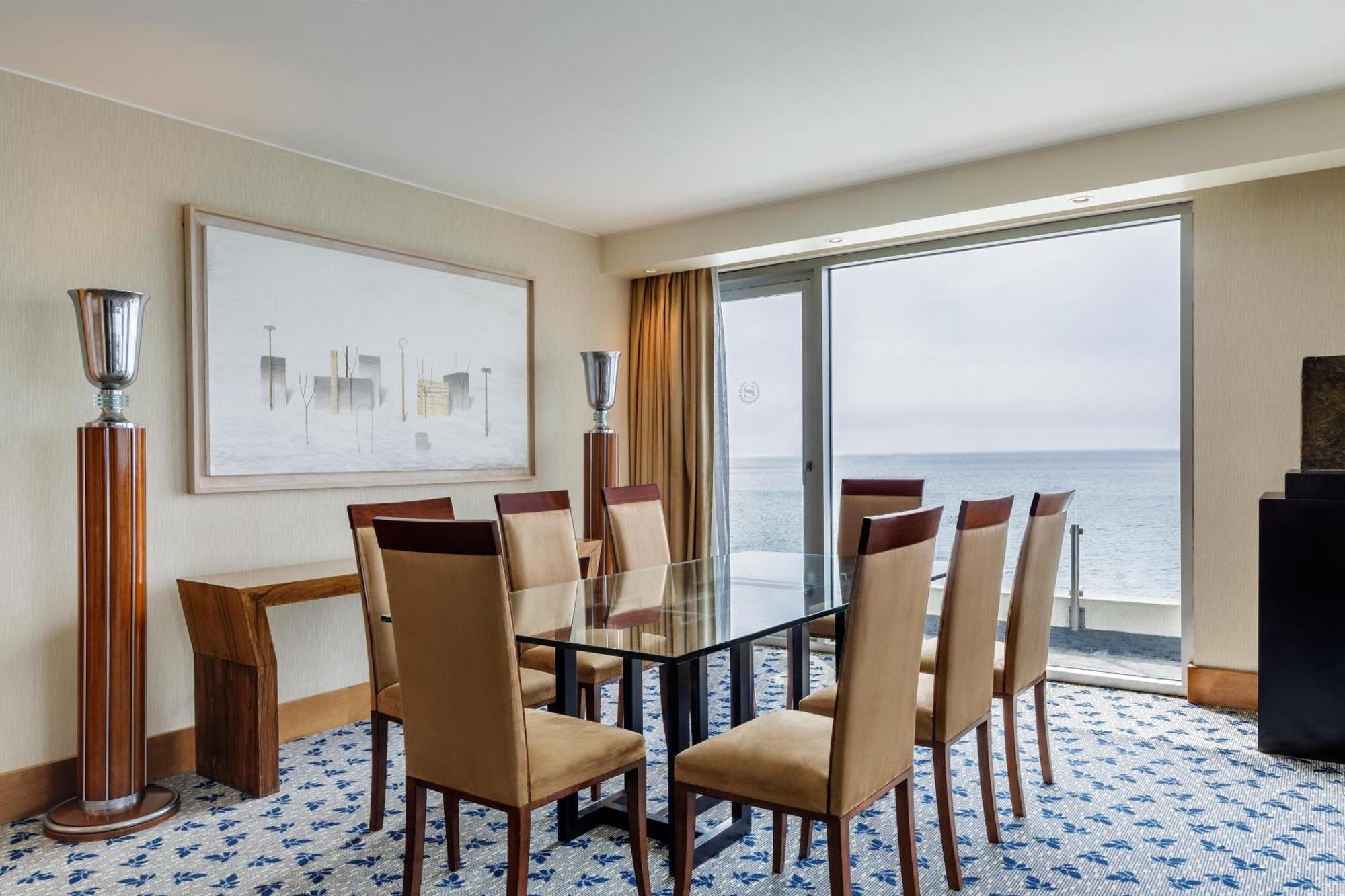 Sheraton Miramar Hotel & Convention Center Vina del Mar Buitenkant foto A dining room in a suite at the Hilton Tel Aviv