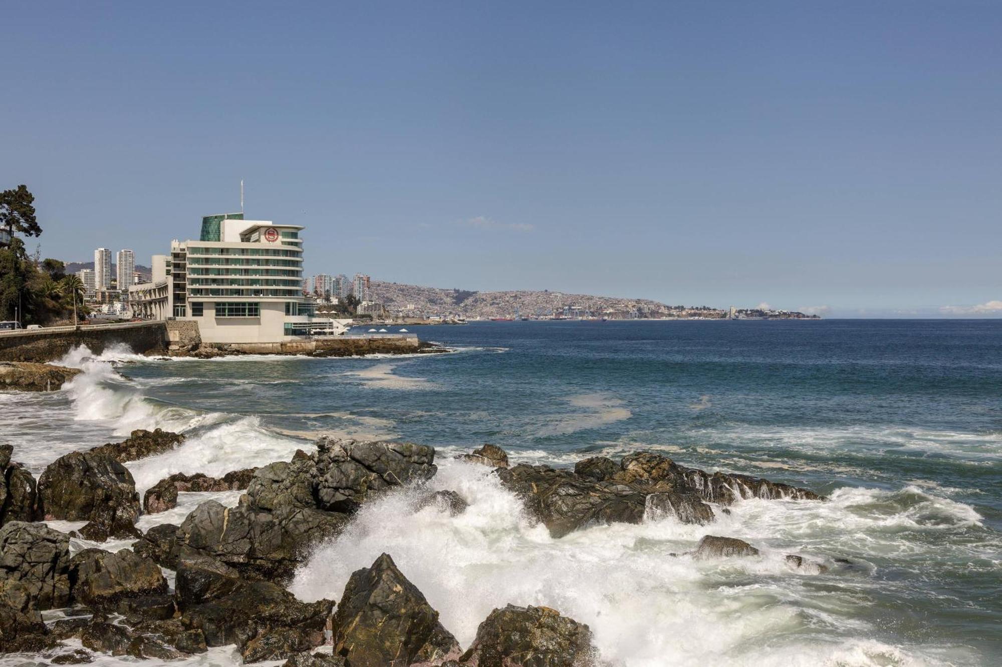 Sheraton Miramar Hotel & Convention Center Vina del Mar Buitenkant foto View of the coast of Vina del Mar.