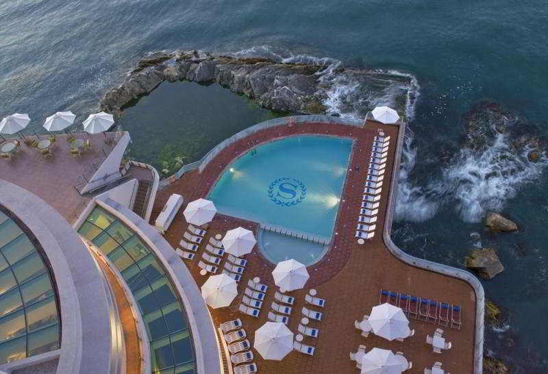 Sheraton Miramar Hotel & Convention Center Vina del Mar Buitenkant foto Aerial view of the pool